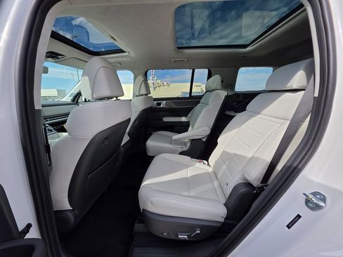 New 2026 Hyundai Santa Fe Calligraphy image 16