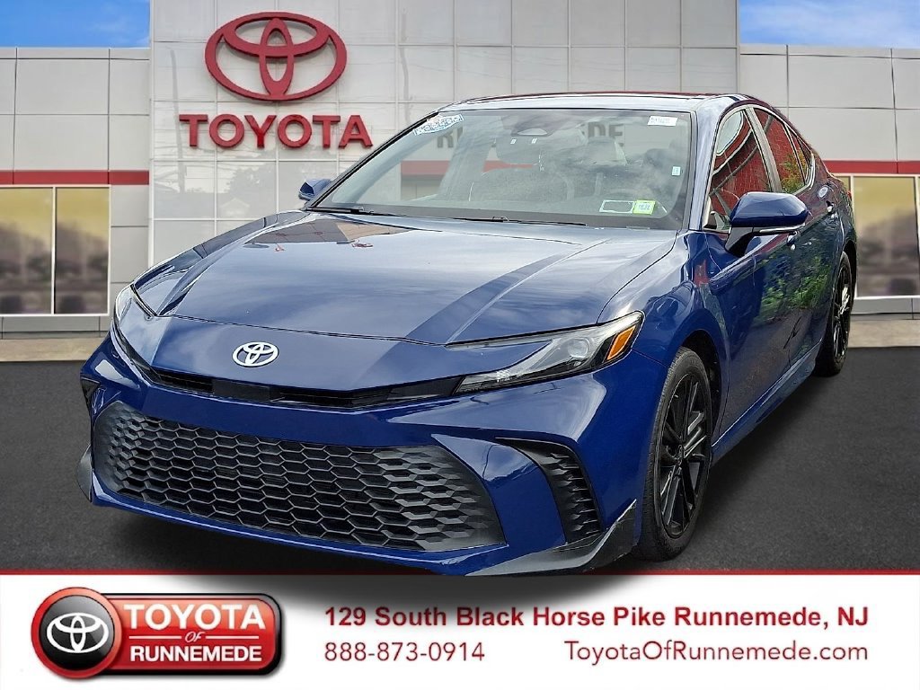 Used 2025 Toyota Camry SE FWD image 23