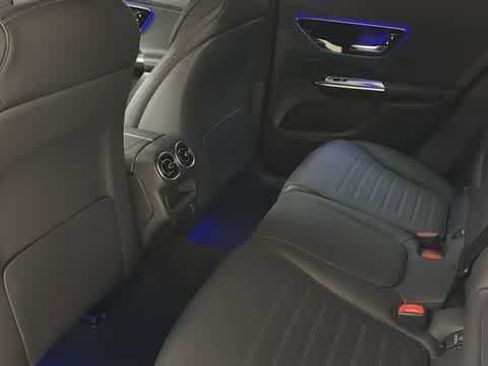Used 2026 Mercedes-Benz GLC 300 4MATIC image 28