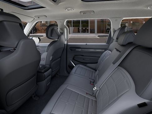 New 2026 Kia EV9 Land AWD/4WD image 18