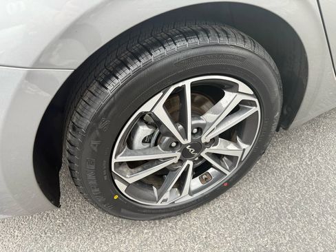 Used 2022 Kia Forte LXS w/ LXS Technology Package image 10