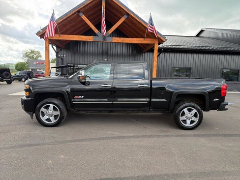 Used 2016 Chevrolet Silverado 2500 LTZ w/ Duramax Plus Package AWD/4WD image 20