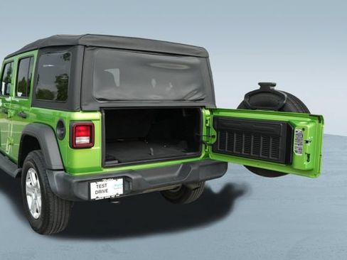 Used 2019 Jeep Wrangler Unlimited Sport S AWD/4WD image 17