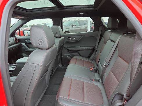 Used 2025 Chevrolet Blazer RS w/ Driver Confidence II Package image 9