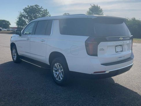New 2026 Chevrolet Suburban LS AWD/4WD image 5