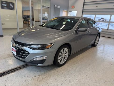 Used 2024 Chevrolet Malibu LT image 4