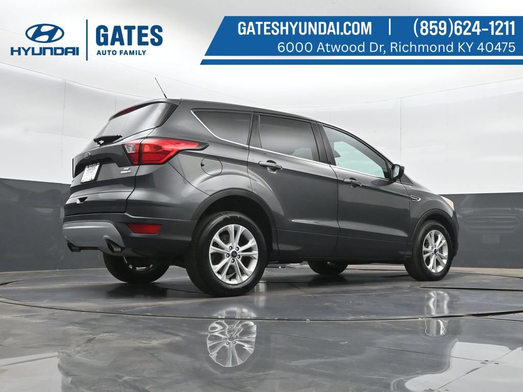 Used 2019 Ford Escape SE AWD/4WD image 35