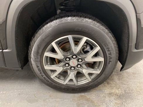 Used 2023 GMC Acadia SLE w/ Driver Convenience Package image 31