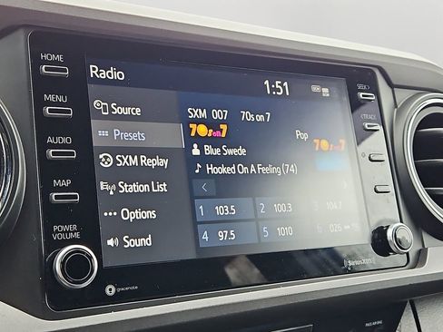 Used 2023 Toyota Tacoma TRD Sport w/ Technology Package image 16