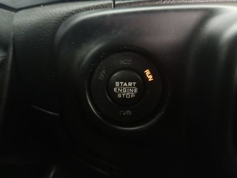Used 2019 Jeep Wrangler Sport AWD/4WD image 22