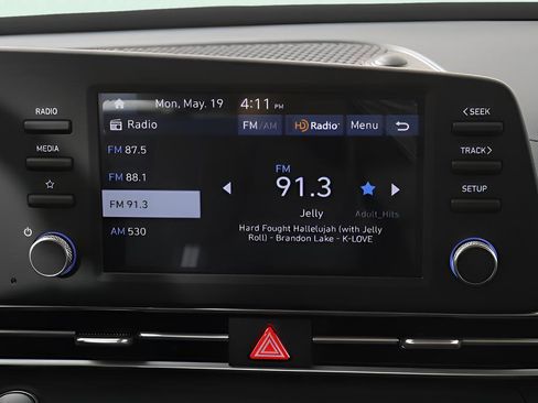 New 2025 Hyundai Elantra Blue image 33