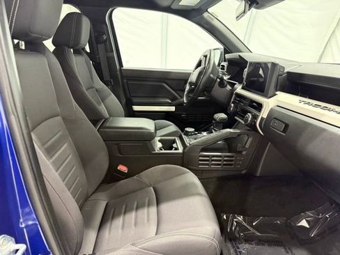 Used 2024 Toyota Tacoma TRD Off-Road image 18