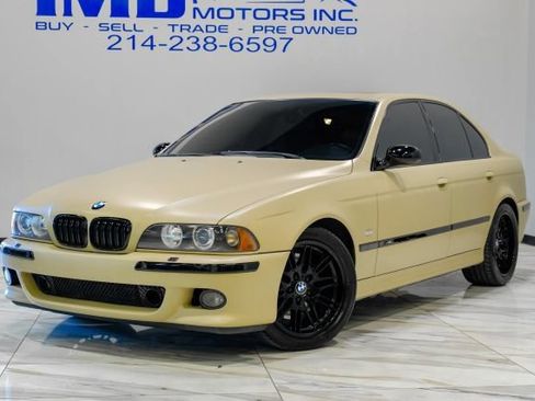 Used 2003 BMW M5 RWD image 2