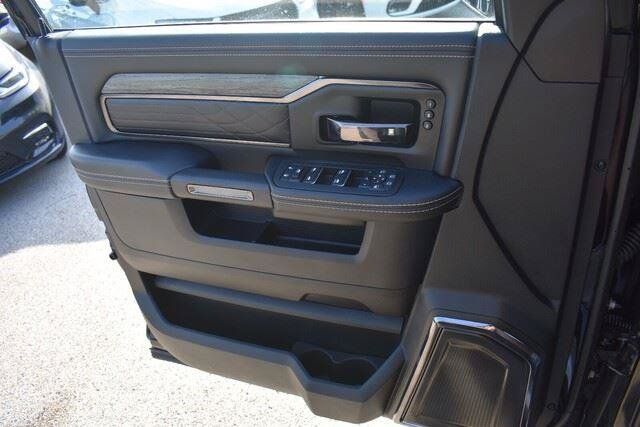 Used 2025 RAM 3500 Limited AWD/4WD image 44