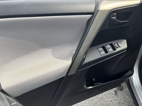Used 2015 Toyota RAV4 LE FWD image 19