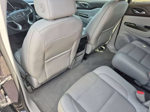 Used 2017 GMC Acadia SLT FWD image 27