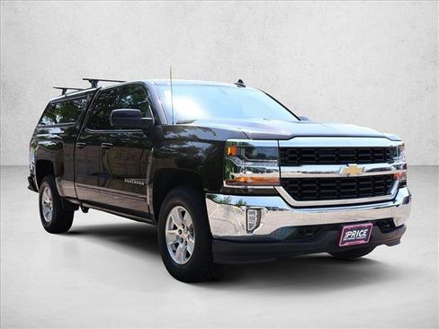 Used 2018 Chevrolet Silverado 1500 LT w/ All Star Edition AWD/4WD image 3