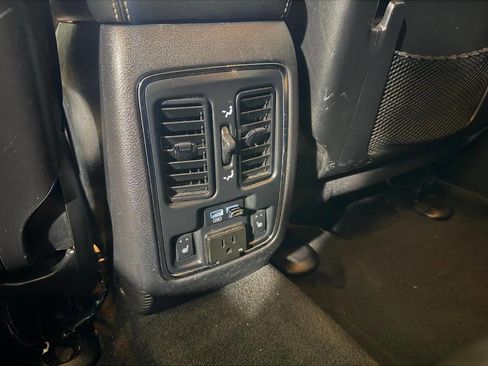 Used 2014 Jeep Grand Cherokee Limited w/ Trailer Tow Group IV image 25