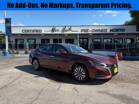 Used 2025 Nissan Altima 2.5 SV AWD/4WD image 1