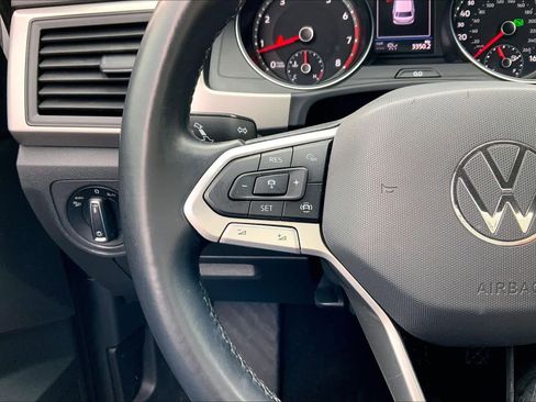 Used 2021 Volkswagen Atlas SE w/ Towing Package image 24