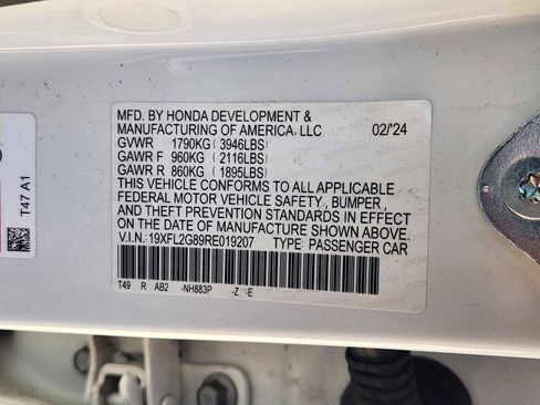 Certified 2024 Honda Civic Sport image 32