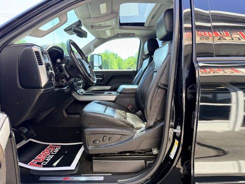Used 2018 Chevrolet Silverado 2500 LTZ w/ Duramax Plus Package AWD/4WD image 19