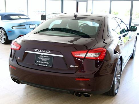 Used 2014 Maserati Ghibli S Q4 AWD/4WD image 2