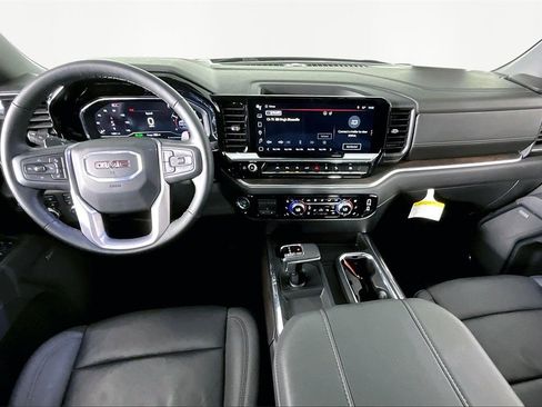 Certified 2025 GMC Sierra 1500 SLT w/ SLT Premium Plus Package image 8