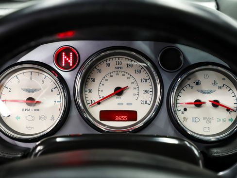 Used 2003 Aston Martin Vanquish image 15