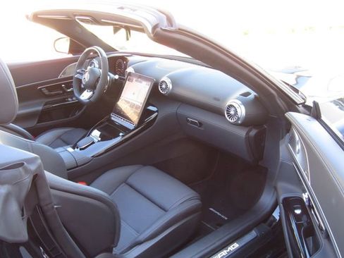 Certified 2022 Mercedes-Benz SL 63 AMG 4MATIC w/ Driver Assistance Package image 14