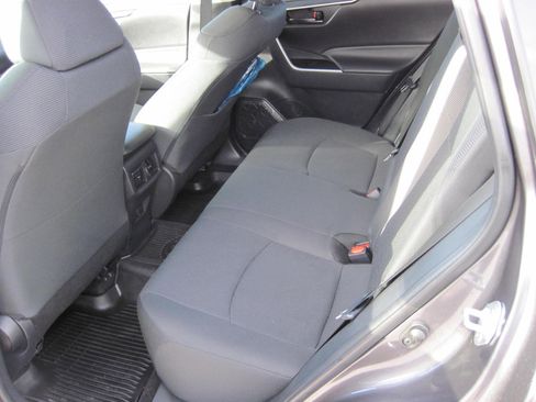 Used 2024 Toyota RAV4 LE image 8