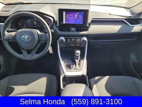 Used 2024 Toyota RAV4 LE image 9