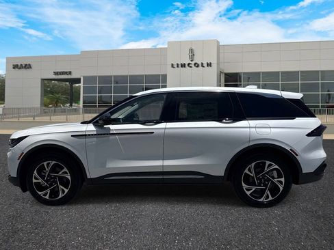 New 2026 Lincoln Nautilus Premier AWD/4WD image 8
