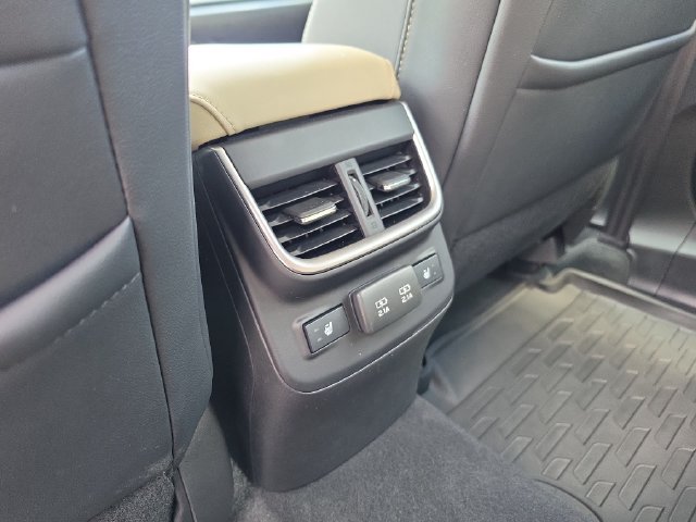 Used 2022 Subaru Outback Limited AWD/4WD image 16
