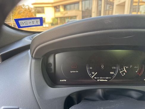 Used 2017 Jaguar F-PACE S image 11