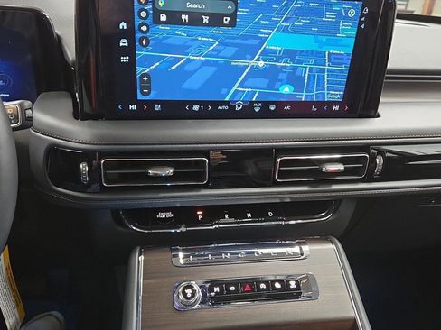 New 2026 Lincoln Aviator Reserve w/ Jet Appearance Package image 10