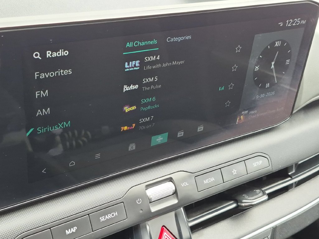 Used 2025 Kia K4 FWD image 18