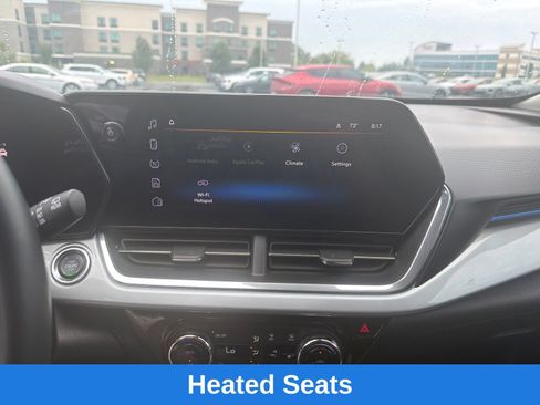 Used 2025 Chevrolet Trax LT w/ Driver Confidence Package FWD image 16