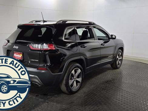 Used 2020 Jeep Cherokee Limited image 11