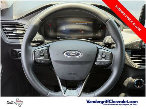 Used 2025 Ford Escape Active w/ Cold Weather Package AWD/4WD image 12