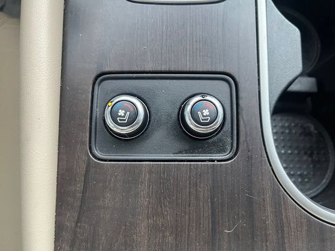 Used 2019 Nissan Murano Platinum w/ Cargo Package AWD/4WD image 14