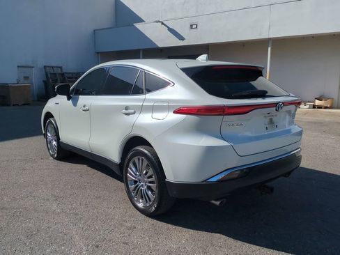 Used 2021 Toyota Venza Limited image 7