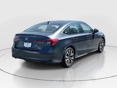 Used 2023 Honda Civic EX image 5