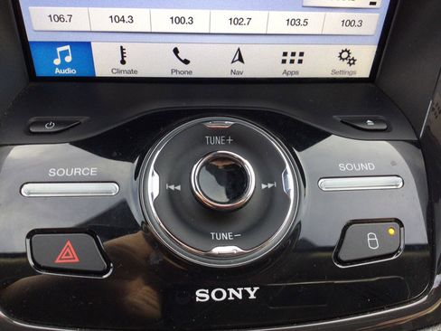 Used 2016 Ford Escape Titanium image 15