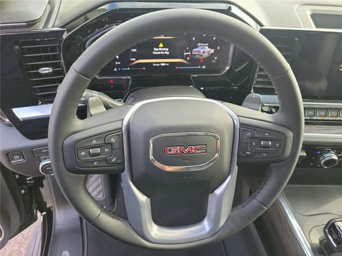 New 2026 GMC Sierra 1500 SLT image 23