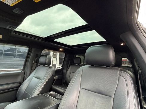 Used 2015 Ford F150 Lariat AWD/4WD image 23
