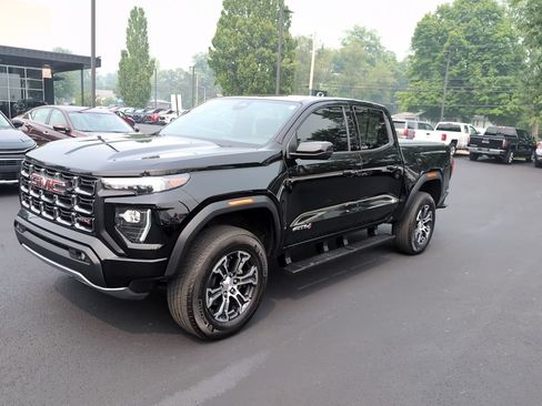 Used 2024 GMC Canyon AT4 w/ AT4 Premium Package AWD/4WD image 27