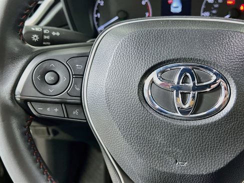 Used 2025 Toyota Corolla Cross AWD Hybrid image 19