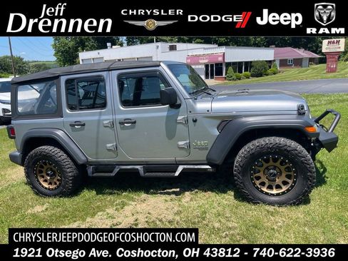 Used 2018 Jeep Wrangler Unlimited Sport AWD/4WD image 1