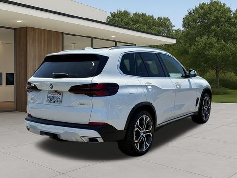 Used 2026 BMW X5 xDrive40i w/ Premium Package AWD/4WD image 8